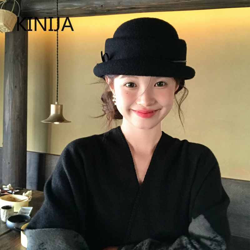 Fedora Hat Wool - ヘップバーン風ウール素材のトップハット、ベレー帽。女性用、冬用、フレンチスタイル。パーティーや結婚式にぴったりの、エレガントでファッショナブルな漁師帽。